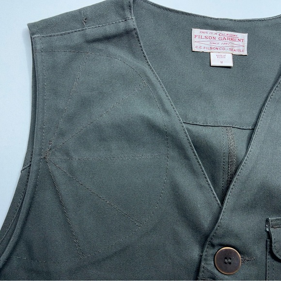 C.C. Filson Canvas Vest Mens Size Medium Olive Green Hunting Fishing Cargo USA - Picture 8 of 15